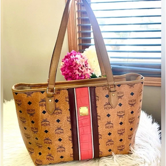 MCM Like New Large Tote Bag In Excellent Condition! - Picture 1 of 14